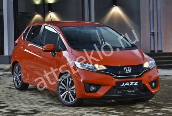 Автостекла Honda Jazz III c установкой в Москве